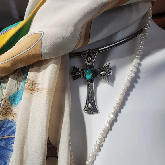 STERLING ilver Cross Pendant with Turquoise Stone - Picture 9 of 11